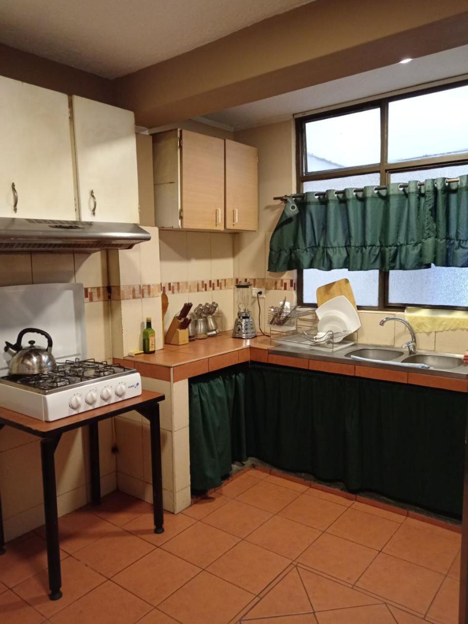 ホテル Tin House キト エクステリア 写真